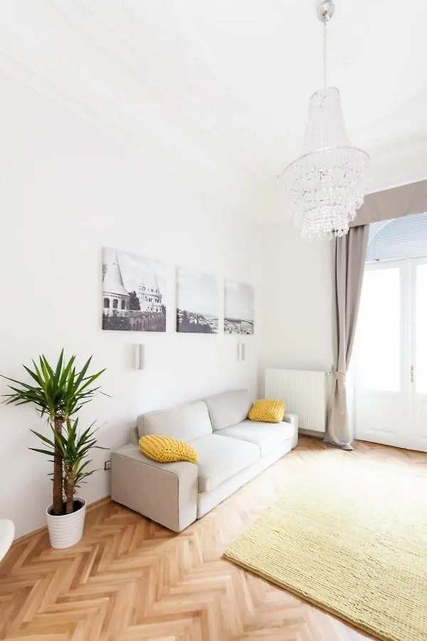 Bpr Sophisticated Astoria Suite With Balcony Budapest