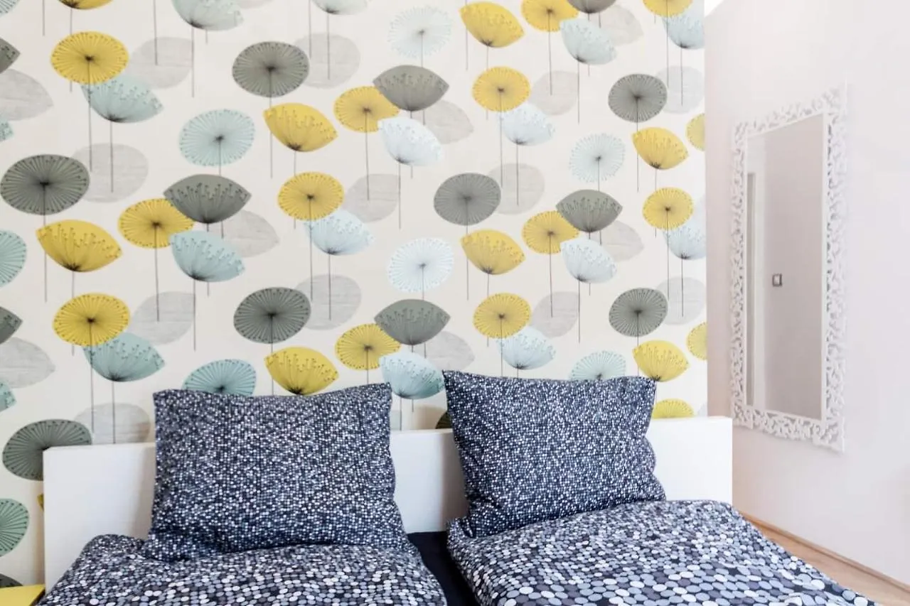 Bpr Sophisticated Astoria Suite With Balcony Budapest 0*,