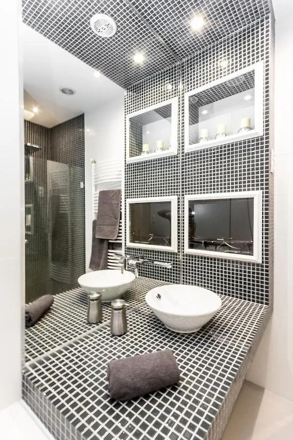 Bpr Sophisticated Astoria Suite With Balcony Budapest Apartment