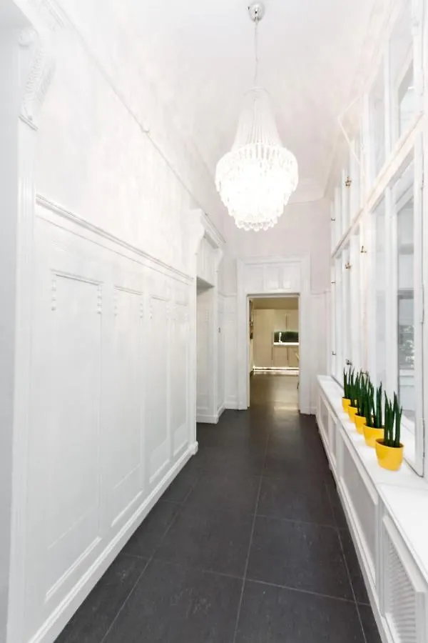 Bpr Sophisticated Astoria Suite With Balcony Budapest