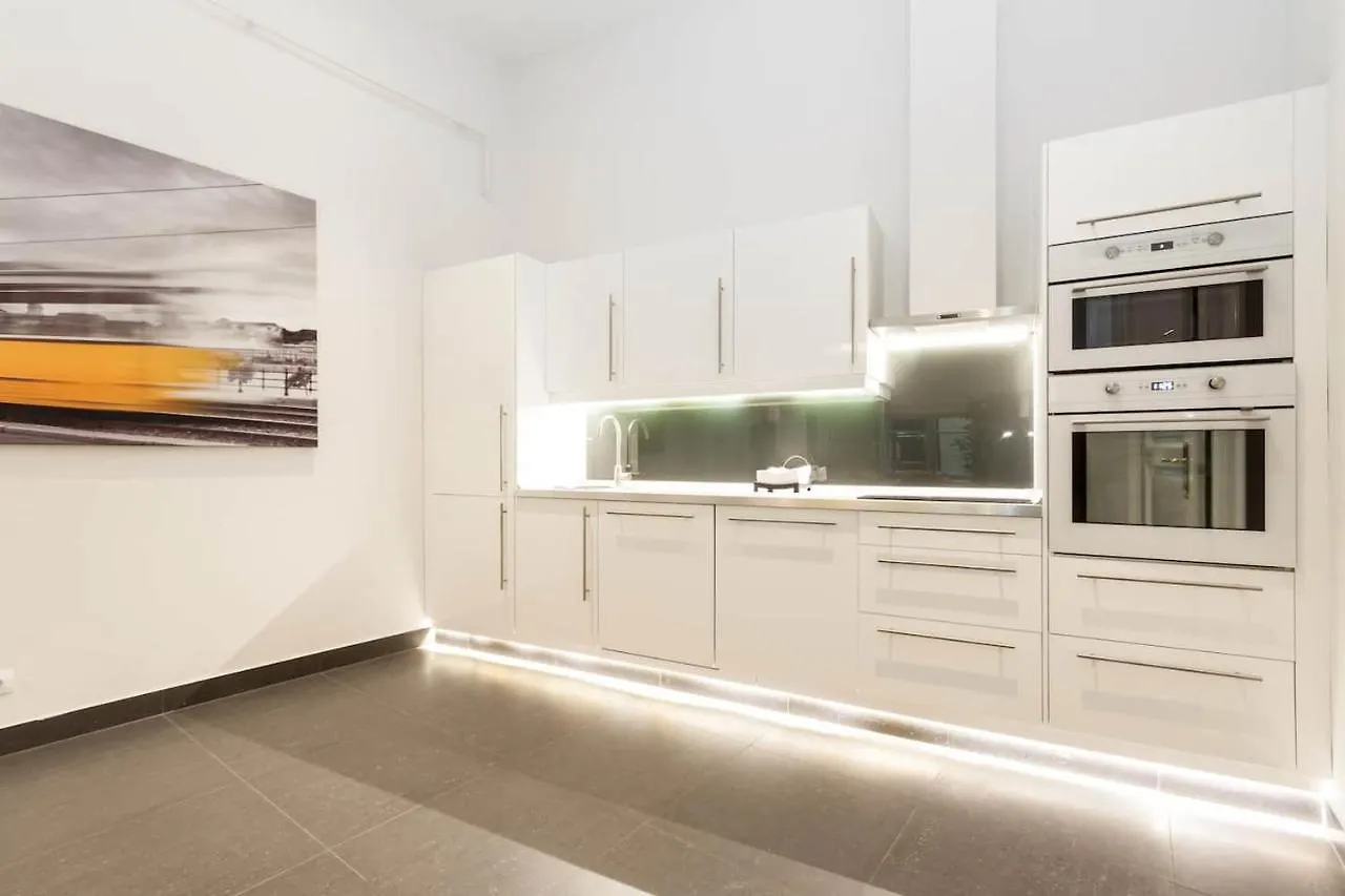 Apartment Bpr Sophisticated Astoria Suite With Balcony Budapest