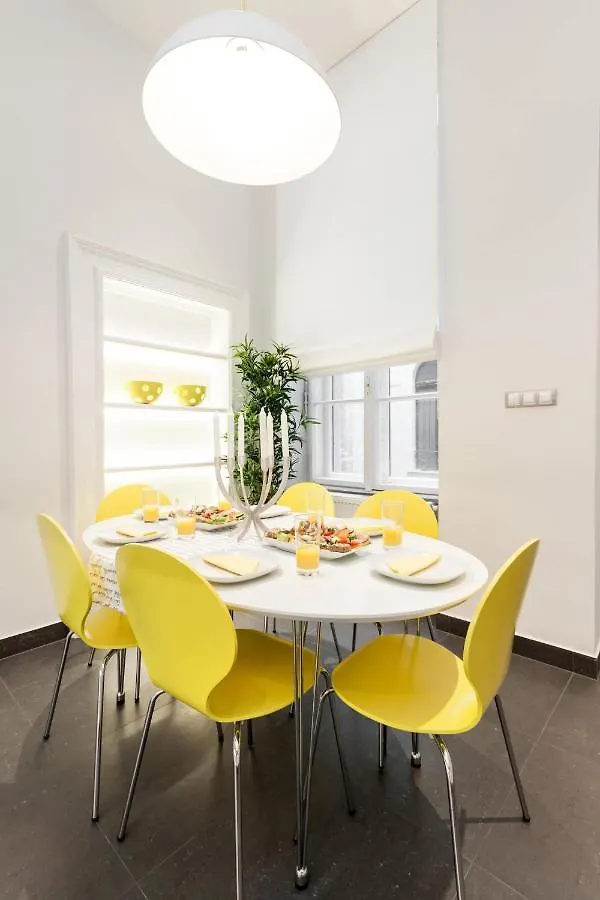 Bpr Sophisticated Astoria Suite With Balcony Budapest 0*,